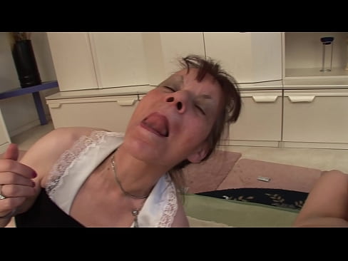 ❤️ Due nonne e un nonno fanno una cosa a tre ❤ Sesso al it.basseyn-vsem.ru ❌️❤