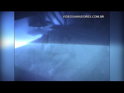 ❤️ Marito filma la moglie che si scopa il vicino e scopre che è un cornuto ❤ Sesso al it.basseyn-vsem.ru ❌️❤