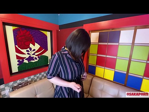 ❤️ Puttana giapponese con grandi tette si masturba con sex toys e ha un orgasmo. Parla in un'intervista della sua esperienza di scopata. Tette enormi e figa pelosa che geme forte. Osakaporn ❤ Sesso al it.basseyn-vsem.ru ❌️❤